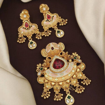 Classic Brass High Gold Plated Pendal Butti