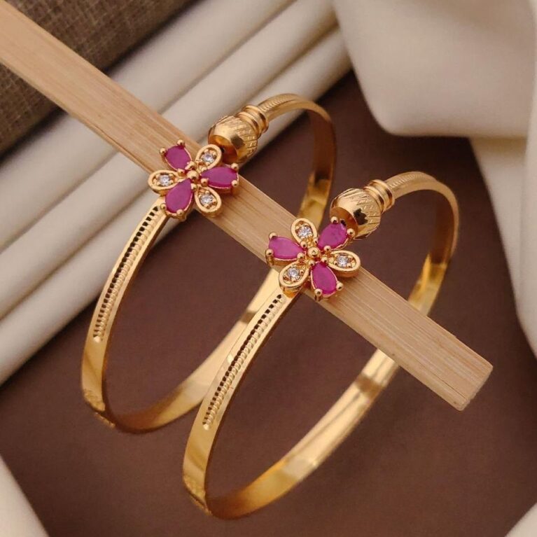 Glam Up Gold Finish Bangles